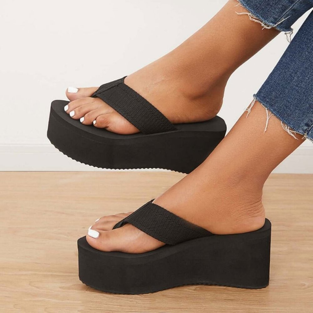 Wild Diva Black Wedge Platform Flip Flop Sandals